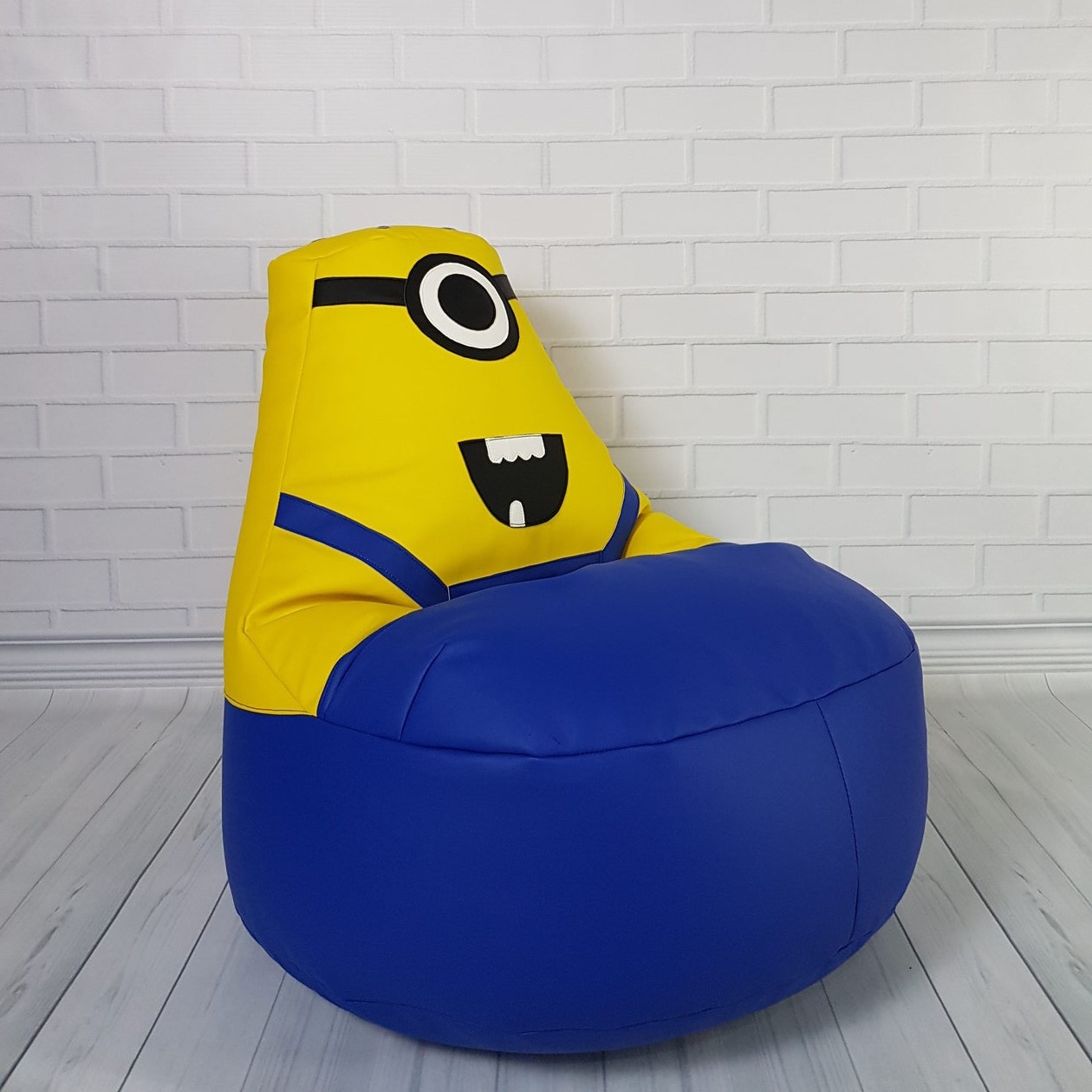 Купити крісло мішок у дитячу кімнату