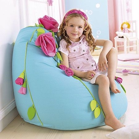 Купити крісло мішок для дівчинки у дитячу