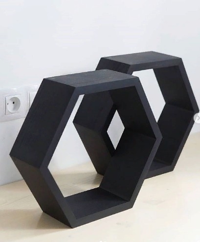 Чорні полиці стільники для інтер'єру у стилі ЛОФТ