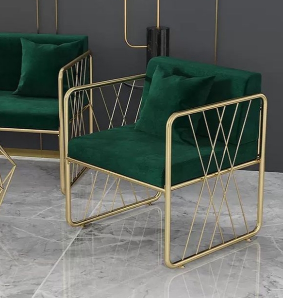 Купити крісло в стилі лофт у золотому кольорі для вітальні