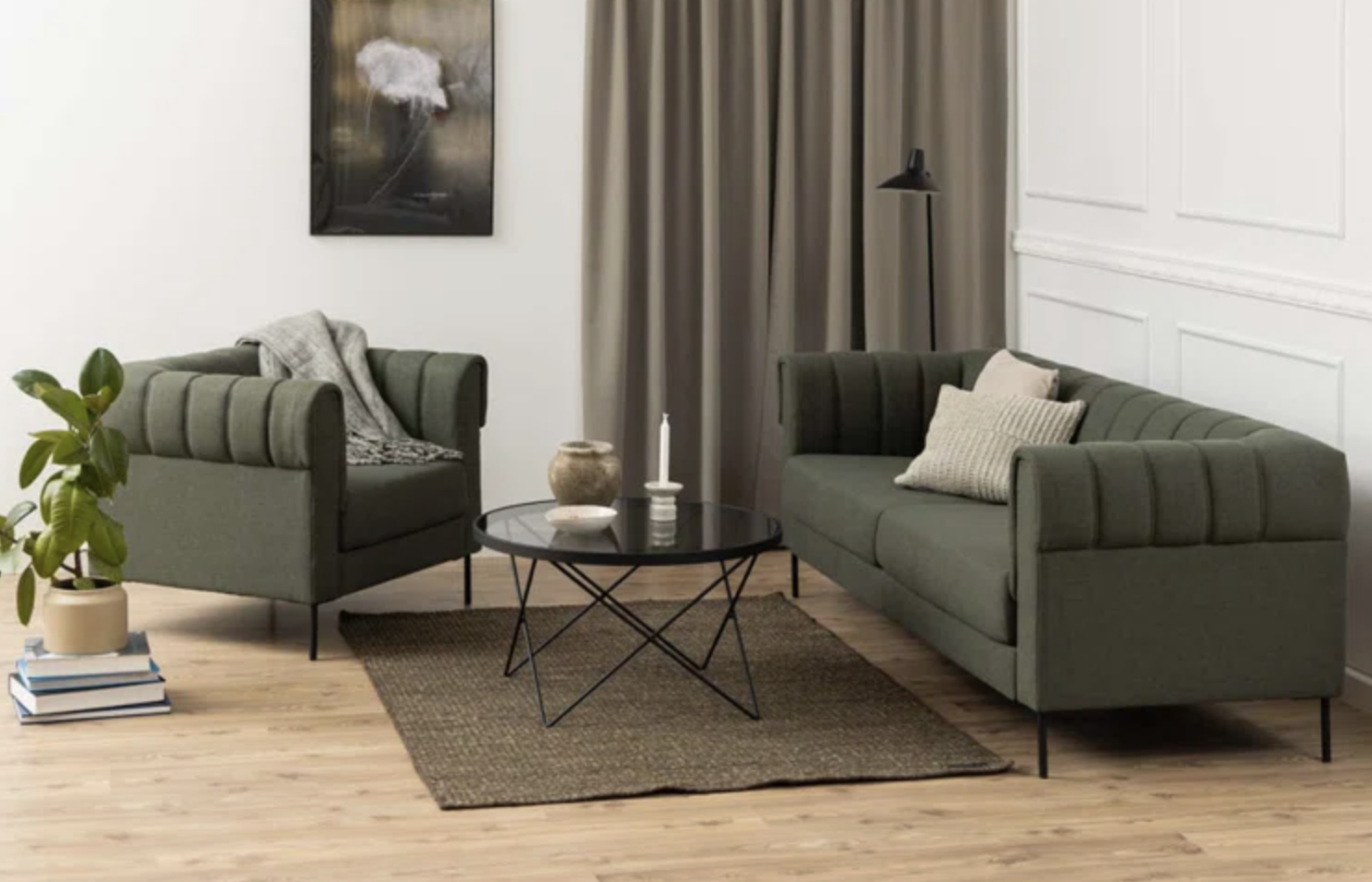 Круглий столик з прозорою стільницею у стилі LOFT