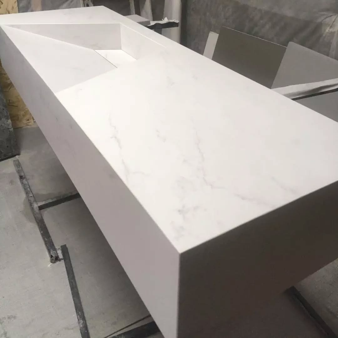 Купити керамічний умивальник білий з довгою стільницею