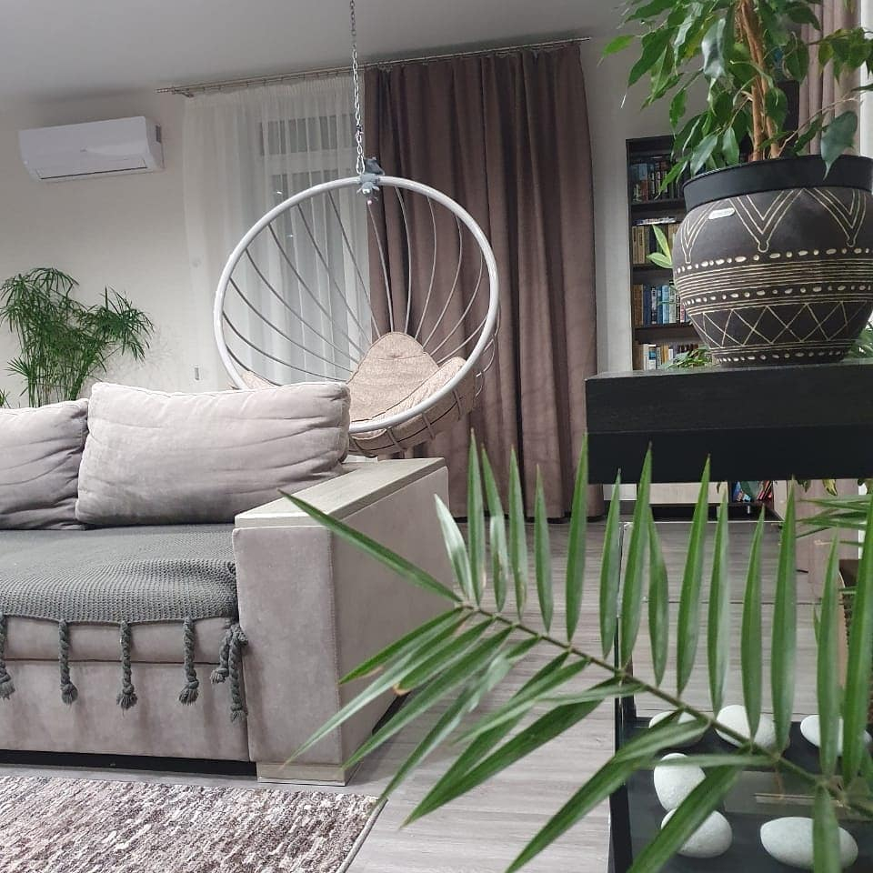 Купити крісло гойдалку в кімнату в стилі лофт