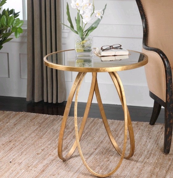 Дизайнерський круглий столик у стилі Лофт
